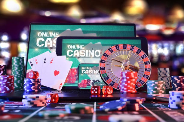 mcdtoto Hot Pot live dealer table with betting interface and countdown timer